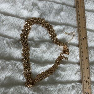 Elegant Gold Chain Necklace